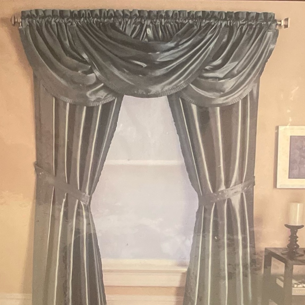 ONLY CHOCOLATE AVAILABLE ELRENE VERSAILLES WATERFALL VALANCE